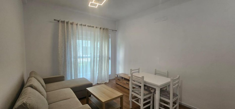 Tirane, jepet me qera apartament 1+1+Ballkon Kati 0, 50 m² 450 € (Kompleksi Mangalem)