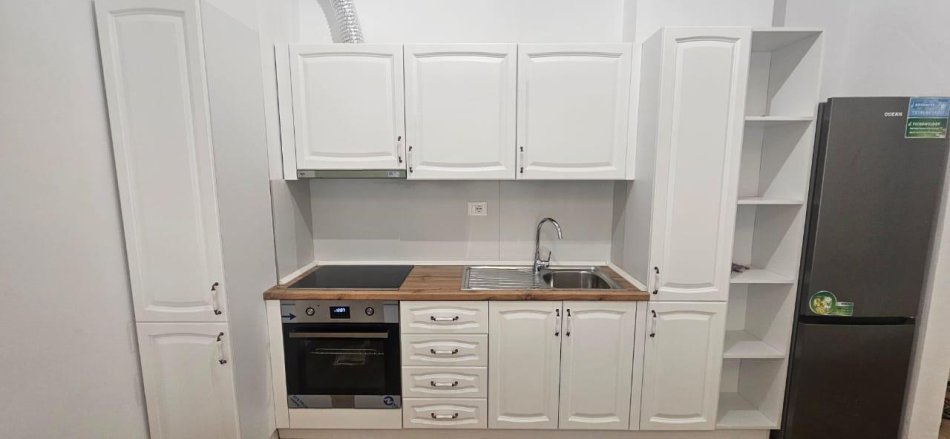 Tirane, jepet me qera apartament 1+1+Ballkon Kati 0, 50 m² 450 € (Kompleksi Mangalem)