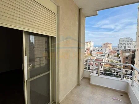 Durres, shitet apartament 2+1+Ballkon Kati 5, 116 m² 130.000 € (Ish Rajoni,Durres)