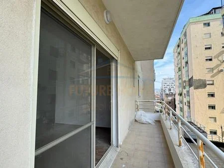 Durres, shitet apartament 2+1+Ballkon Kati 5, 116 m² 130.000 € (Ish Rajoni,Durres)