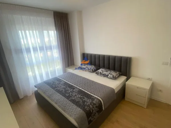 Tirane, jepet me qera apartament 1+1+Ballkon Kati 3, 74 m² 55.000 € 