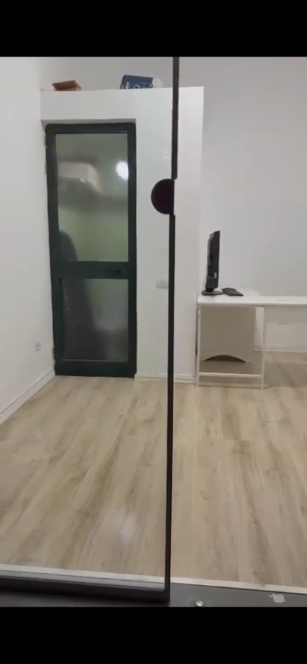 🔥🔥 JEPET ME QERA AMBIENT BIZNESI TEK SQUARE 21  NE RRUGEN E KAVAJËS🔥  350 €