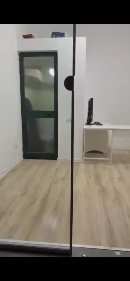 🔥🔥 JEPET ME QERA AMBIENT BIZNESI TEK SQUARE 21  NE RRUGEN E KAVAJËS🔥  350 €