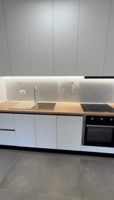 🏠Jepet me Qera Apartament 1+1 ne 5 Maj,pas Concordit 400 €