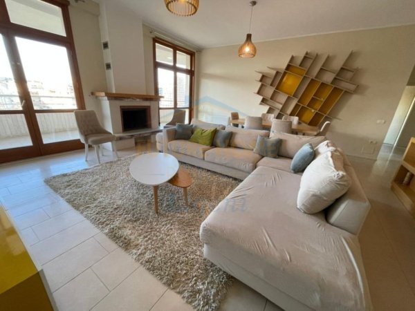 Tirane, shitet apartament 3+1 Kati 6, 135 m² 550.000 € (Kopshti Zoolgjik)