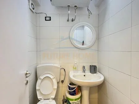 Durres, shitet ambjent biznesi Kati 0, 78 m² 350.000 € (Bulevardi kryesor,Durres)