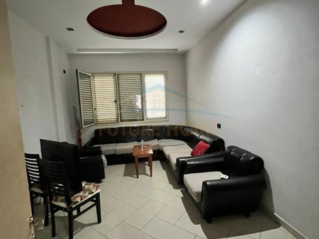 Durres, shitet apartament 2+1 Kati 5, 103 m² 135.000 € (Muzeumi i Deshmoreve,Durres)