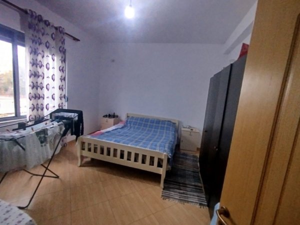 Tirane, jepet me qera shtepi 2+1 Kati 4, 90 m² 500 € (21 Dhjetori)