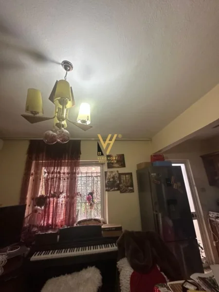 Tirane, jepet me qera apartament 1+1+Ballkon Kati 2, 58 m² 450 € (PALLATI ME SHIGJETA)