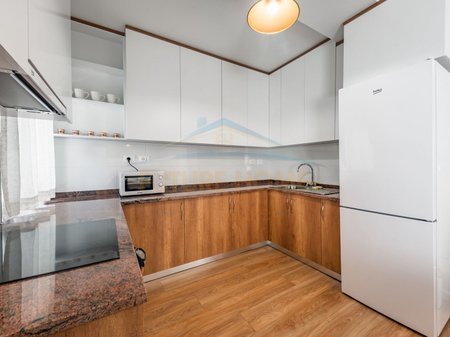 Durres, shitet apartament 1+1+Ballkon Kati 2, 65 m² 120.000 € (Rruga e Portit,Durres)