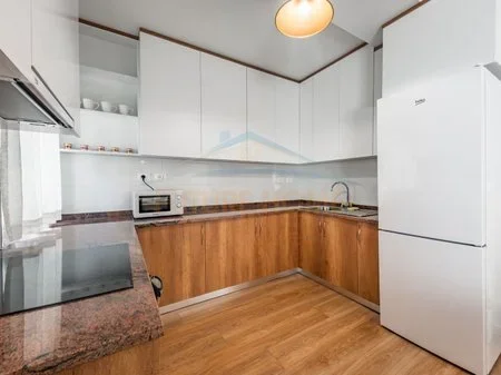 Durres, shitet apartament 1+1+Ballkon Kati 2, 65 m² 120.000 € (Rruga e Portit,Durres)