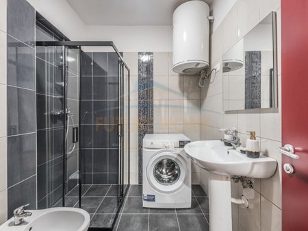 Durres, shitet apartament 1+1+Ballkon Kati 2, 65 m² 120.000 € (Rruga e Portit,Durres)