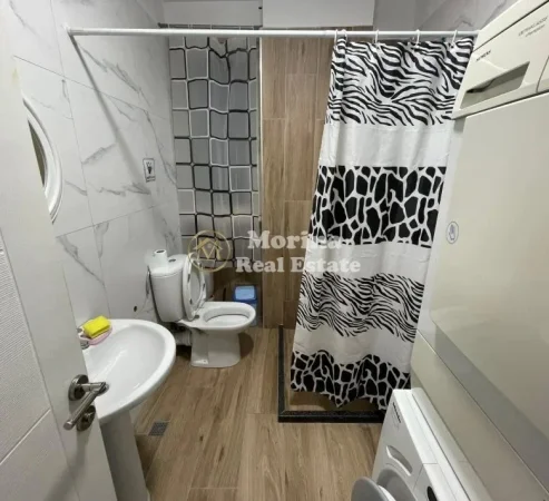 Tirane, jepet me qera apartament 3+1 Kati 3, 92 m² 500 € (Kopshti Botanik)