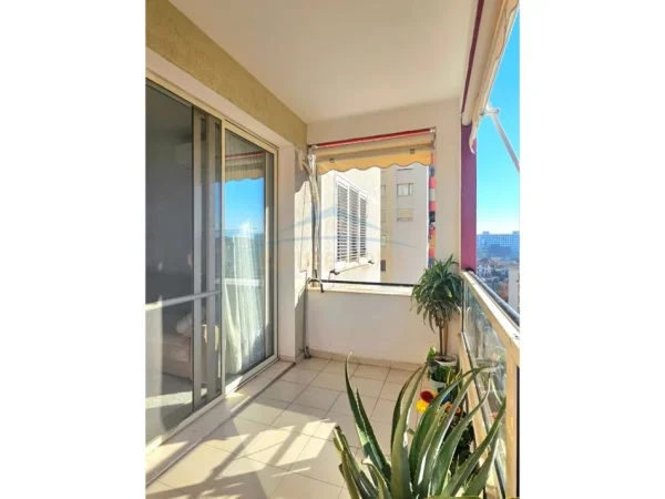 Tirane, shitet apartament 2+1+Ballkon Kati 5, 85 m² 130.000 € 