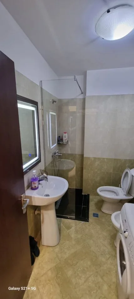 Tirane, shes apartament 1+1 Kati 6, 42 m² 114.000 € (Prokuroria e Tiranes)