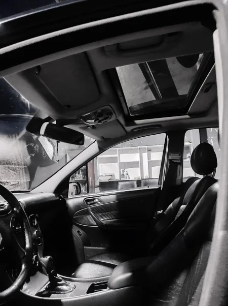 Lushnje, shes makine Mercedez Benzin+Gaz, blu e errët automatik Kondicioner 3.500 €