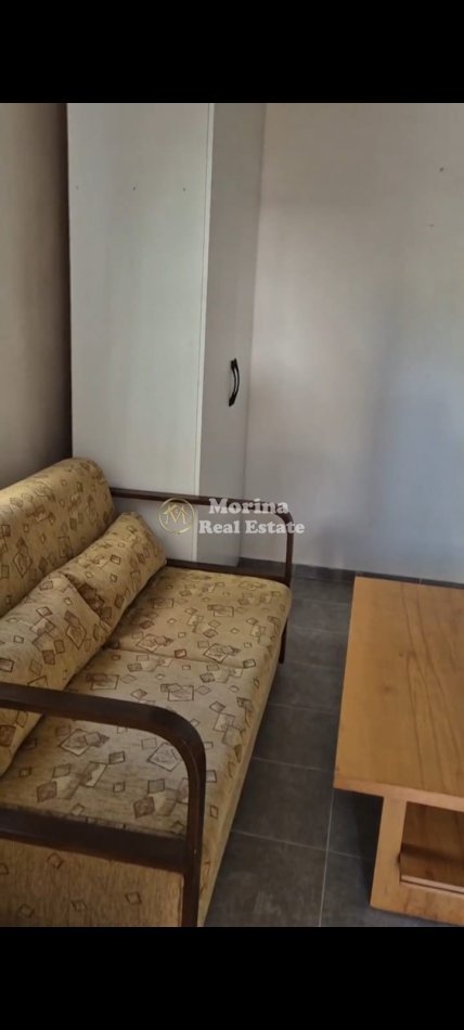 Tirane, jepet me qera garsonier Kati 1, 30 m² 200 € (Porcelan)