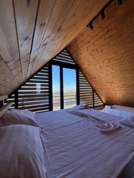 Durres, shitet Vile 2+1 Kati 2, 140 m² 165.000 € (Shkallnur)