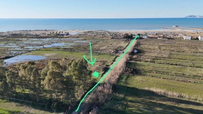 Durres, shitet truall ne bregdet , 1.000 m² 