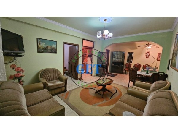 Durres, jepet me qera apartament 2+1 Kati 2, 100 m² 350 € (Drejtoria e Policise)