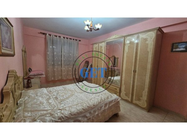 Durres, jepet me qera apartament 2+1 Kati 2, 100 m² 350 € (Drejtoria e Policise)