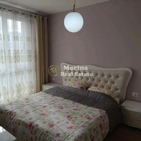 Tirane, jepet me qera apartament 1+1+Ballkon Kati 4, 60 m² 550 € (Rruga Siri Kodra)