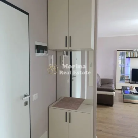 Tirane, jepet me qera apartament 1+1+Ballkon Kati 4, 60 m² 550 € (Rruga Siri Kodra)