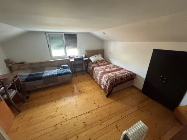 Tirane, jepet me qera apartament 1+1 Kati 3, 550 € 