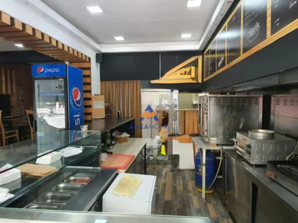 Tirane, shitet ambjent biznesi Kati 0, 14 m² 230.000 € 