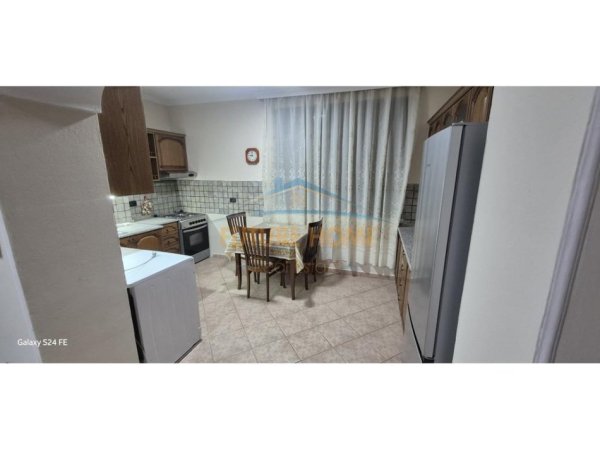 Tirane, jepet me qera apartament 1+1 Kati 1, 42 m² 600 € 