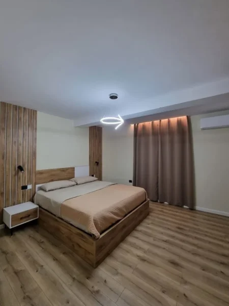 Tirane, jepet me qera apartament 1+1+Ballkon Kati 11, 70 m² 800 € (PAZARI I RI)