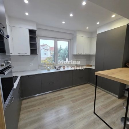 Tirane, jepet me qera apartament 2+1 Kati 2, 130 m² 1.300 € (TEG – Tirana East Gate / Sunrise Residence)