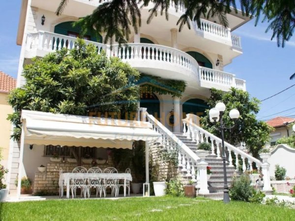 Tirane, shitet Vile 3 Katshe , 437 m² 880.000 € (Ali Demi)