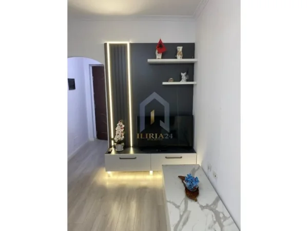 Tirane, shitet apartament 1+1+Ballkon Kati 4, 55 m² 95.000 € (Apartament 1+1 për shitje në “Yzberisht")