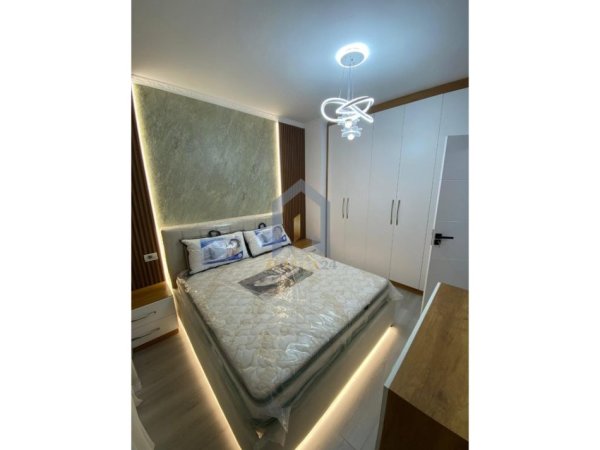 Tirane, shitet apartament 1+1+Ballkon Kati 4, 55 m² 95.000 € (Apartament 1+1 për shitje në “Yzberisht")