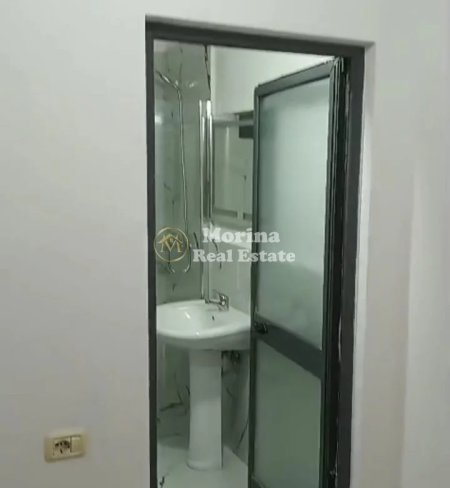 Tirane, jepet me qera apartament 2+1 Kati 2, 75 m² 400 € (Rruga 5 Maji)