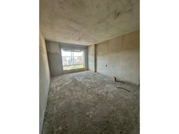 Tirane, shitet apartament 2+1+Ballkon Kati 6, 101 m² 195.000 € 