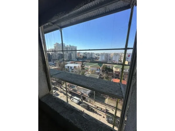 Tirane, shitet apartament 2+1+Ballkon Kati 6, 101 m² 195.000 € 