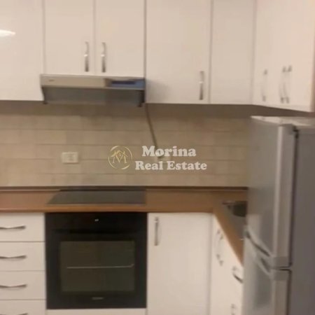 Tirane, jepet me qera apartament 1+1 Kati 2, 80 m² 700 € (Rruga Elbasanit)