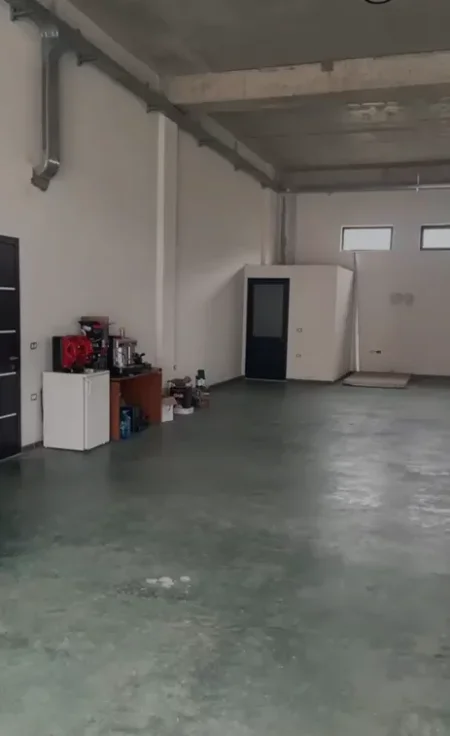 Tirane, jepet me qera magazine , 1.000 € (prush)