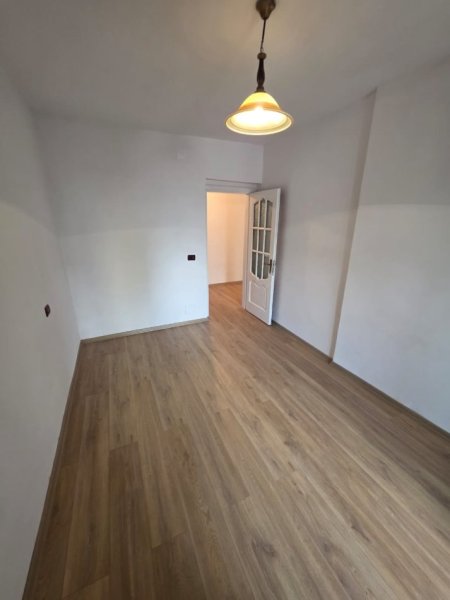 Durres, shitet apartament 2+1 Kati 2, 85 m² 115.000 € (Kushtrimi i Lirisë)