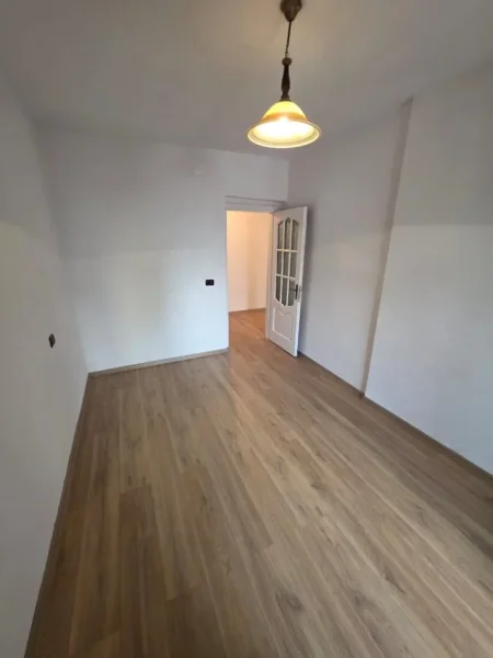 Durres, shitet apartament 2+1 Kati 2, 85 m² 115.000 € (Kushtrimi i Lirisë)