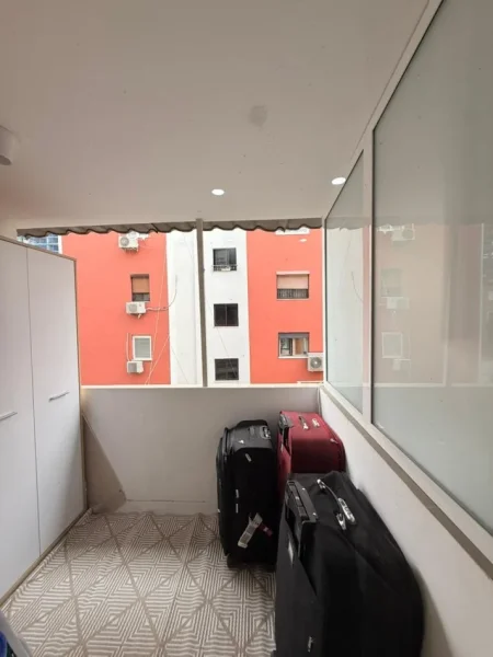 Tirane, shitet apartament 2+1 Kati 3, 240.000 € 