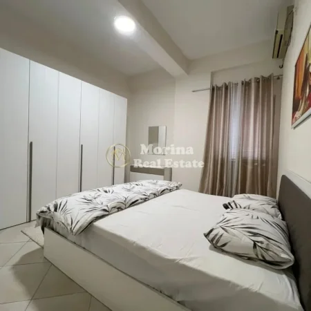 Tirane, jepet me qera apartament 1+1 Kati 1, 65 m² 400 € (Fresku)