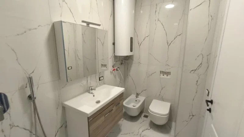 Tirane, jepet me qera apartament 2+1 Kati 7, 100 m² 650 € (Fusha Aviacionit)