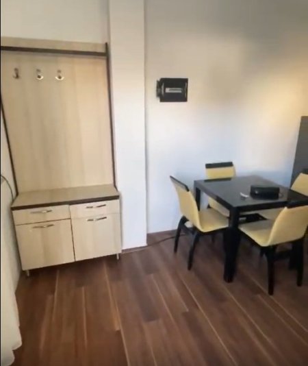 Tirane, jepet me qera apartament 1+1+Ballkon Kati 2, 56 m² 400 € (Liqeni i Thate)