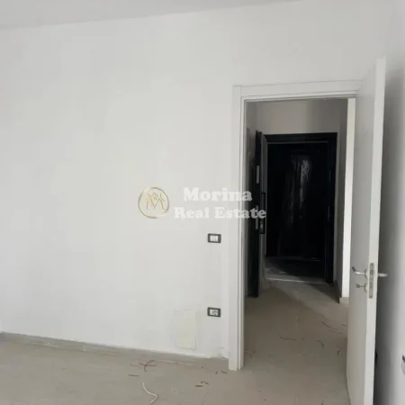 Tirane, shitet apartament 1+1 Kati 3, 53 m² 66.500 € (Univers City)