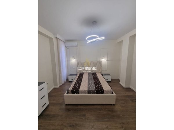Tirane, shitet apartament 1+1+Ballkon Kati 8, 60 m² 200.000 € (rruga e kavajes)