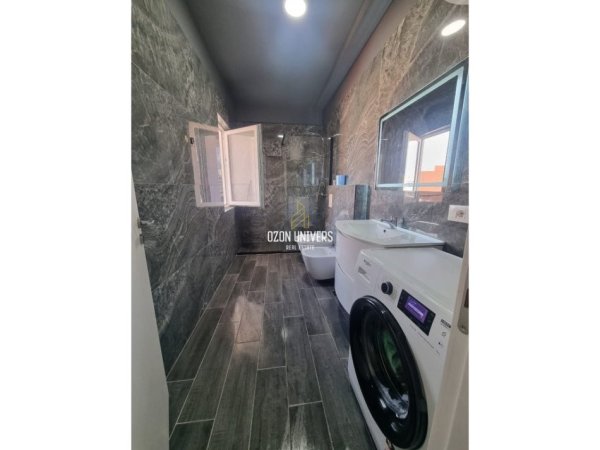 Tirane, shitet apartament 1+1+Ballkon Kati 8, 60 m² 200.000 € (rruga e kavajes)