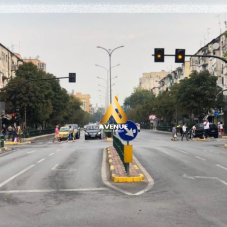 Tirane, jepet me qera ambjent biznesi Kati 0, 166 m² 7.000 € (bulevardi gjergj fishta)